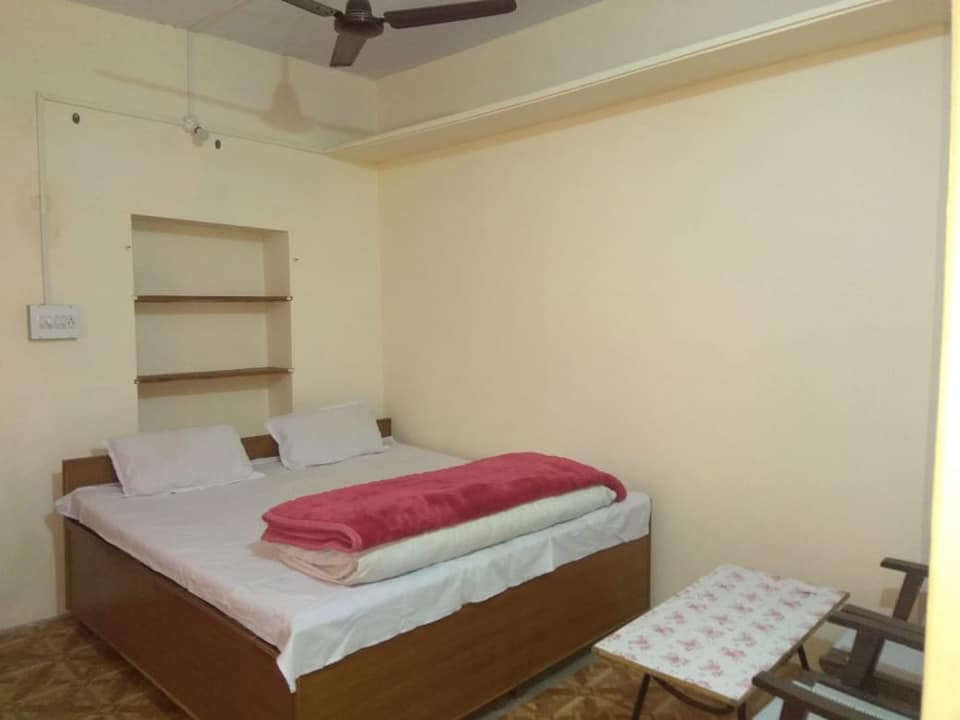 Naina Home Stay, Himachal Photo - 4