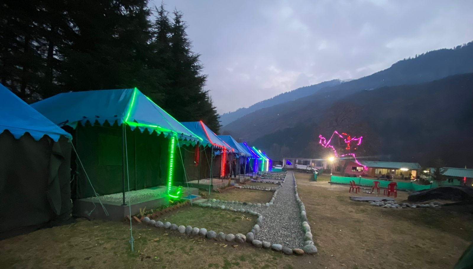 Himalyan Riverside Camps & Restaurant, Bashing Photo - 8