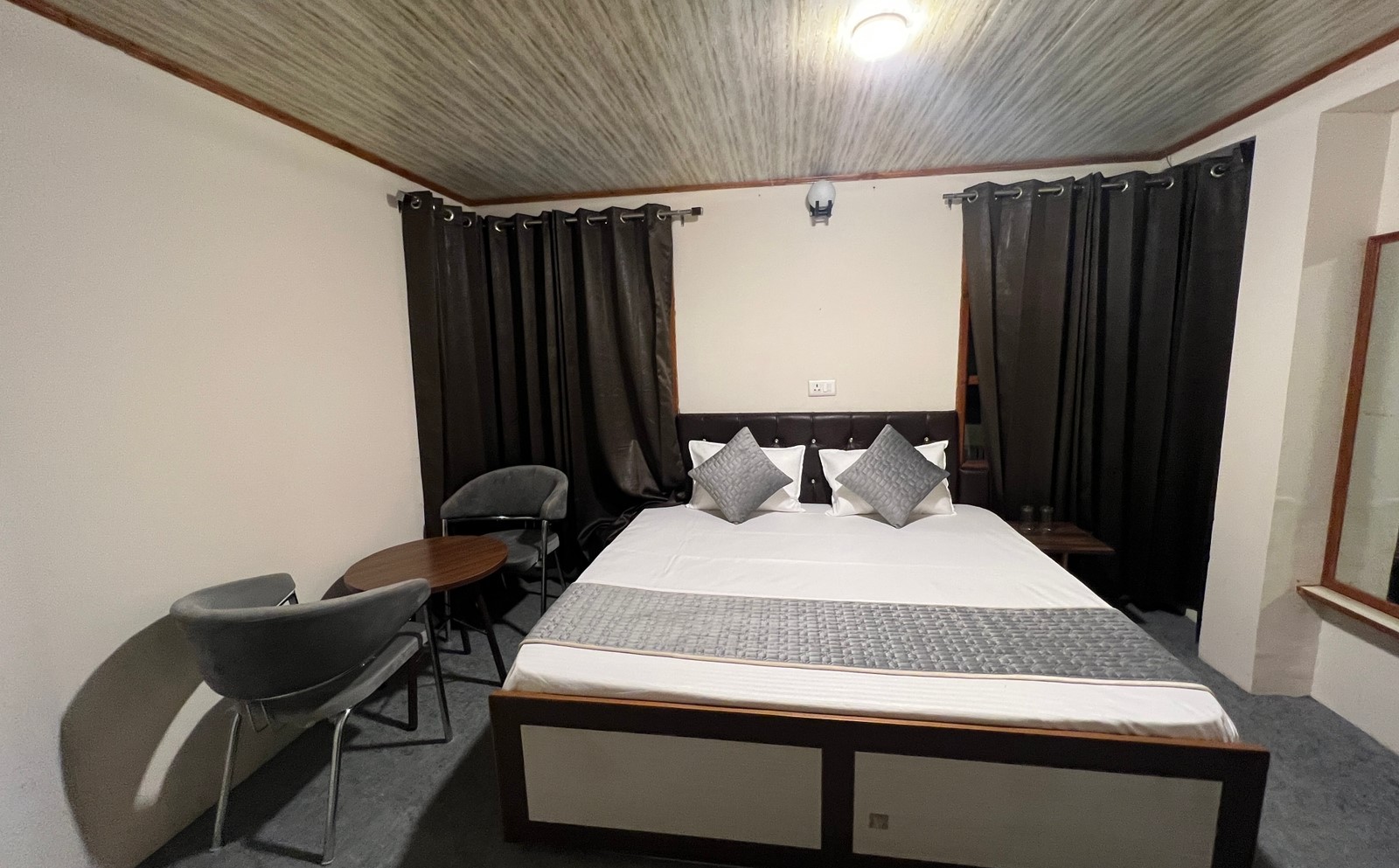 Hotel Rustic Woodz, Mashorba Photo - 5