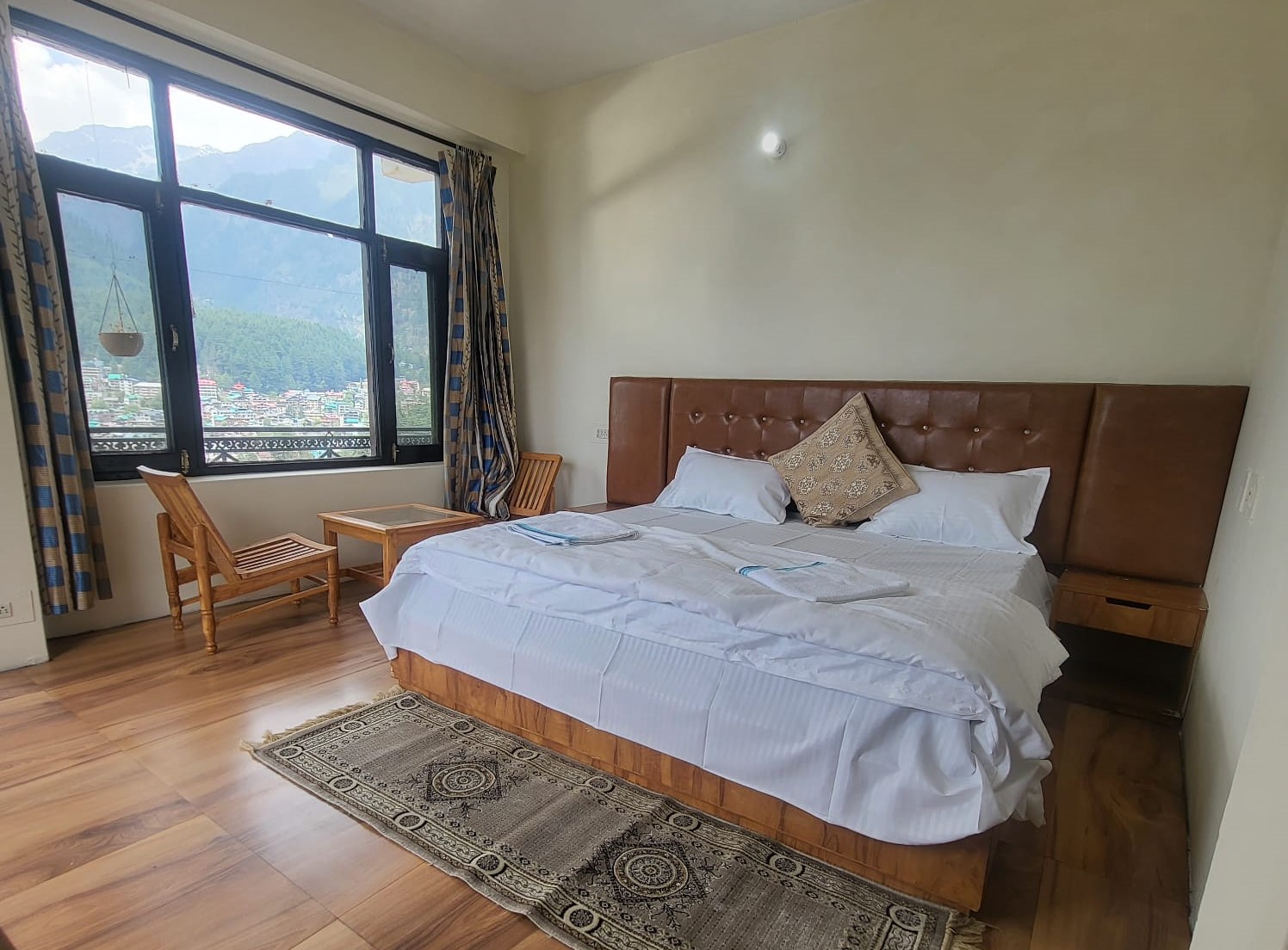 Whistling Winds HR Villa Photo - 1