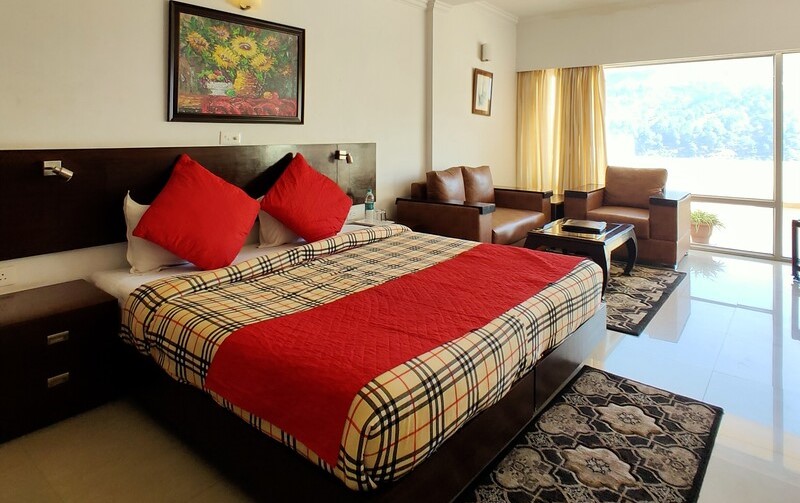 Misty Meadows Resorts and Hotel, Kumarhatti Photo - 0
