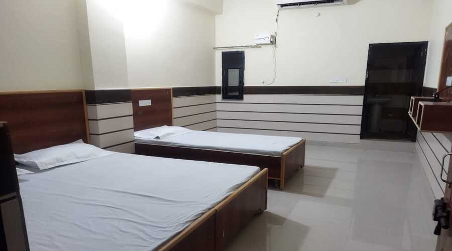 Shiv Om Guest House, Haridwar Photo - 0